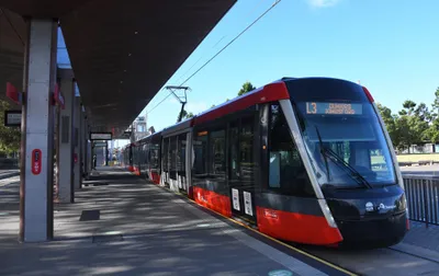 An L3 tram. The platform is level with the floor, so you can board through any door without a step.